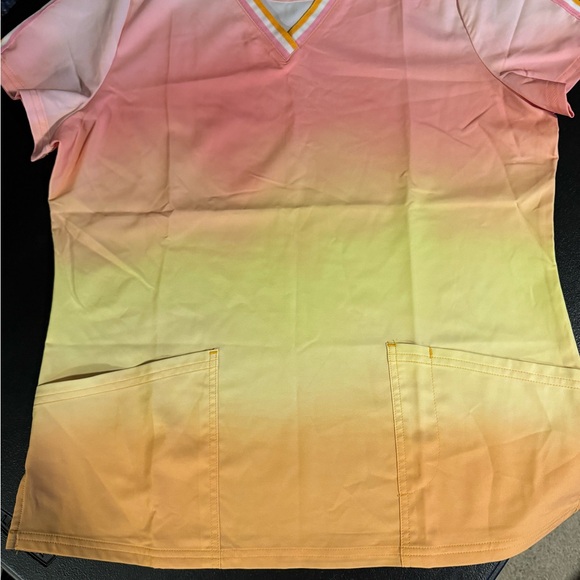 SCRUB SET Butter Soft Stretch Peach Scrub Pants & Ombré Top - never worn - Picture 2 of 4
